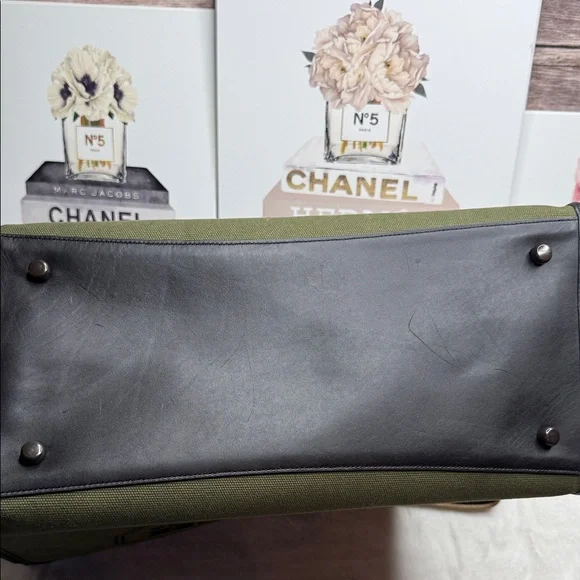 Coach Field Tote 40 Olive Green with Tan leather ❤️ - Picture 8 of 10